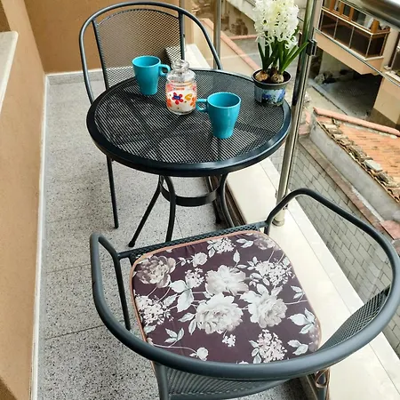 Lägenhet Aпартамент 5 *